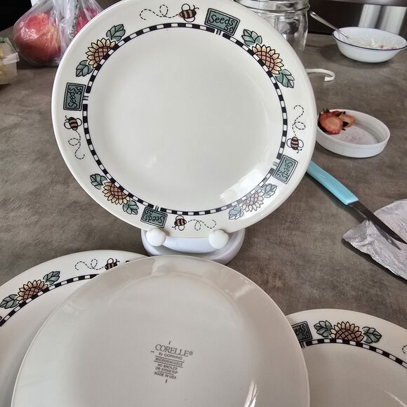 Corelle Sunblossoms 6 3/4 4  plates sunflowers, bumblebees, and seed packets - Picture 5 of 5